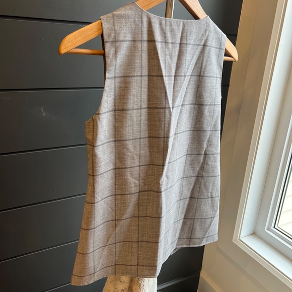 NWT Banana Republic Light Grey Camisole - Picture 4 of 6